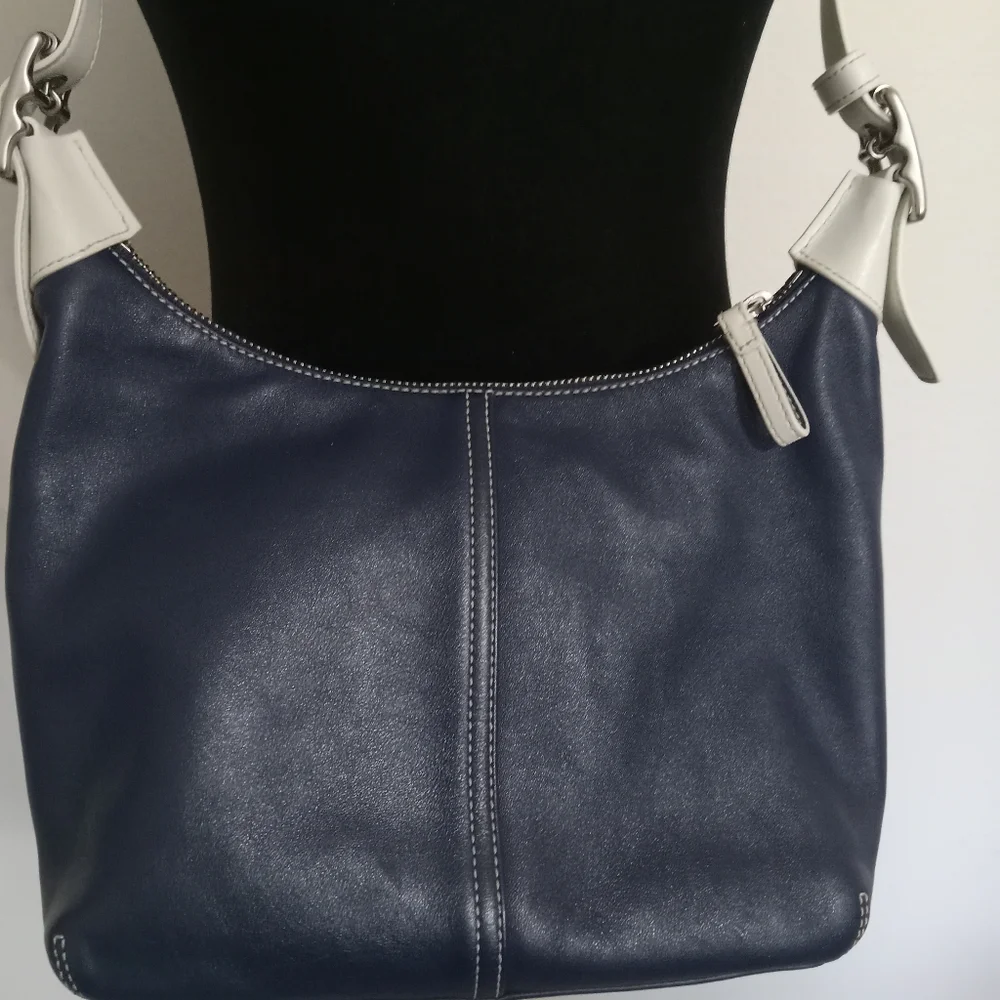 Coach Shoulder Crossbody Bag Adjustable Strap Navy & White Leather Excellent - Picture 6 of 12